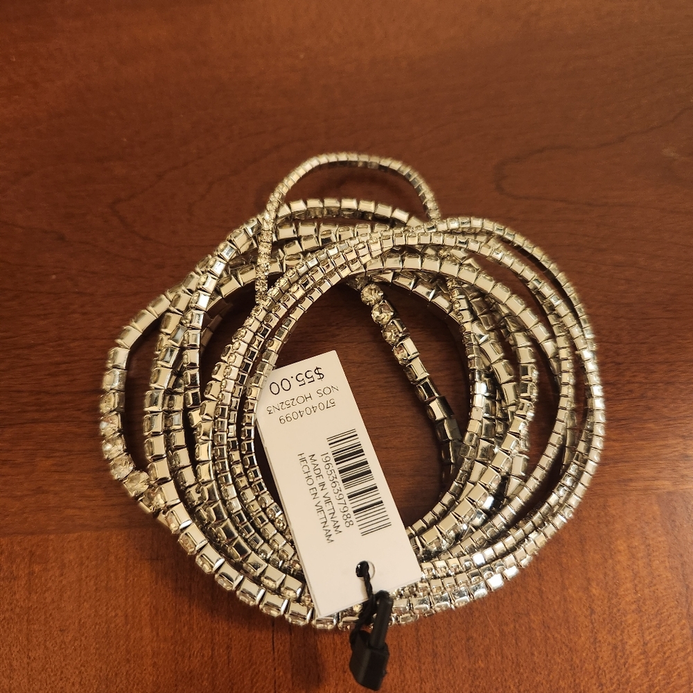 NWT stacking elastic rhinestone bracelet set